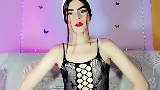 Snapshot of TatiGil chatting on 06-10-26, 08:30 TatiGil online show from 06-10-26, 08:30