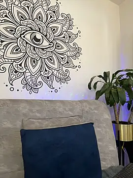 aaroncolombia online show from 10-28-25, 12:09