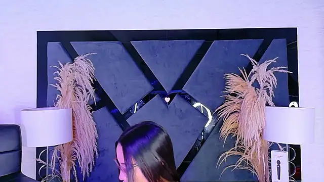 Snapshot of KylieWhite chatting on 11-05-25, 10:48 KylieWhite online show from 11-05-25, 10:48