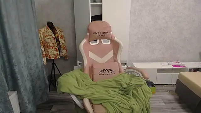 sweetserenity5 online show from 02-14-25, 08:37