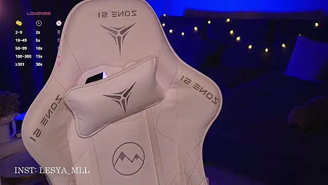 Snapshot of wowmolly chatting on 03-21-25, 04:40 wowmolly online show from 03-21-25, 04:40