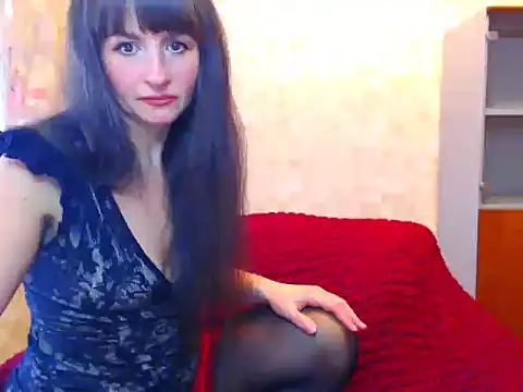 Snapshot of EvaLive1133 chatting on 02-06-25, 09:43 EvaLive1133 online show from 02-06-25, 09:43