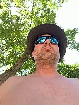 Snapshot of w12er chatting on 06-07-26, 11:25 w12er online show from 06-07-26, 11:25