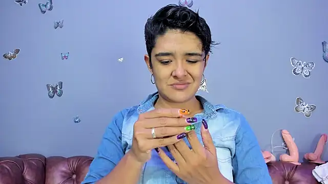 Kaira mosse online show from 11-20-25, 11:43