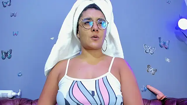 Kaira mosse online show from 12-04-25, 11:52