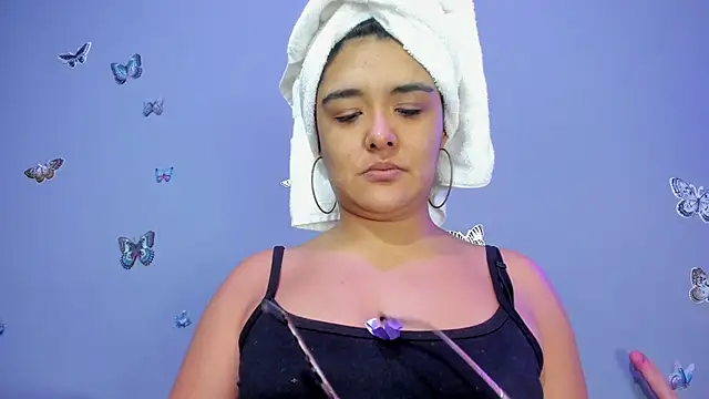 Kaira mosse online show from 12-05-25, 11:41