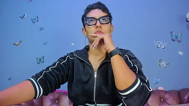 Kaira mosse online show from 12-22-25, 11:51