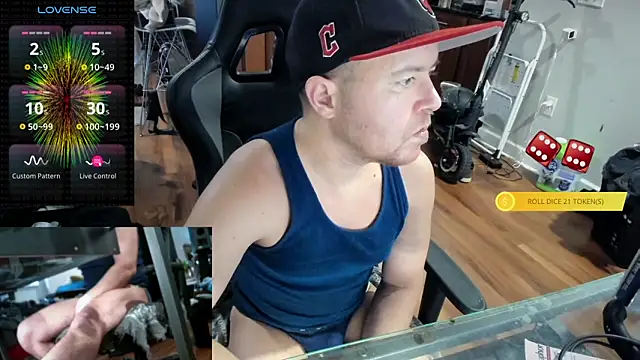 Snapshot of aaron_s_x chatting on 01-11-26, 09:42 aaron s x online show from 01-11-26, 09:42