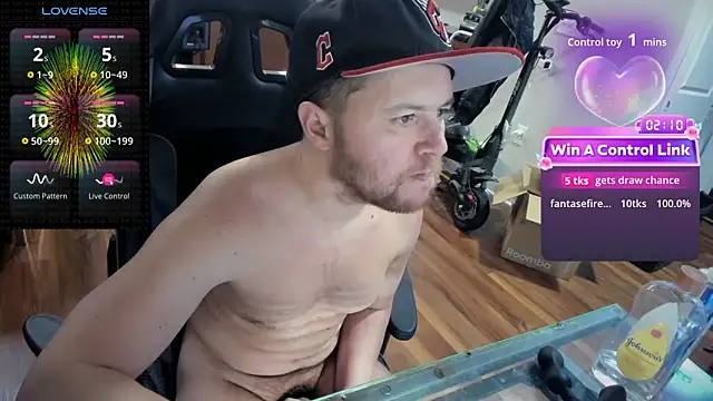 Snapshot of aaron_s_x chatting on 02-04-26, 12:49 aaron s x online show from 02-04-26, 12:49