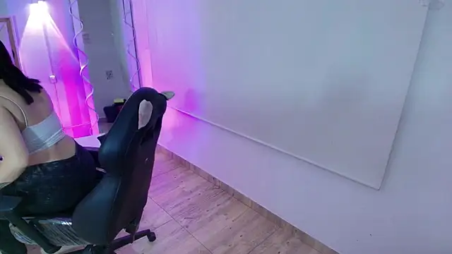 Brendda tay online show from 10-03-25, 03:03