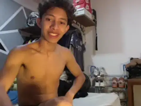 Snapshot of ferchitibellako chatting on 12-16-24, 05:17 ferchitibellako online show from 12-16-24, 05:17