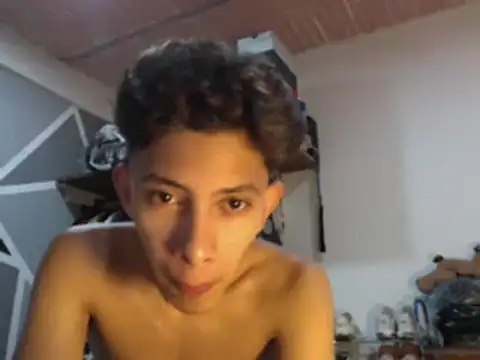 Snapshot of ferchitibellako chatting on 12-22-24, 06:17 ferchitibellako online show from 12-22-24, 06:17