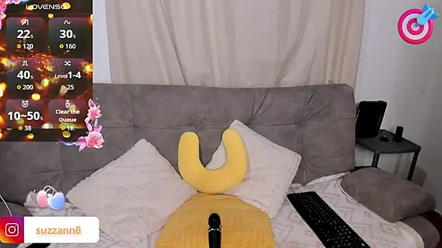 AnneteLynch online show from 12-20-25, 08:49