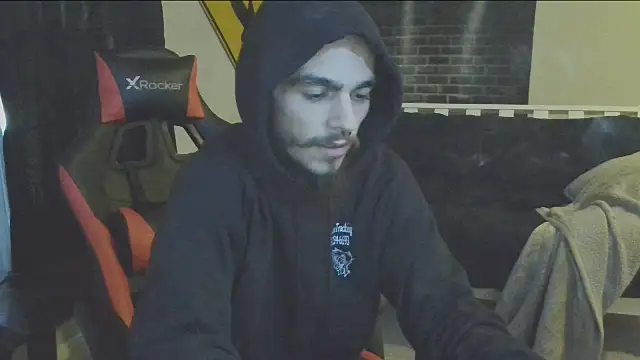 Snapshot of XMeF10 chatting on 03-02-25, 01:05 XMeF10 online show from 03-02-25, 01:05