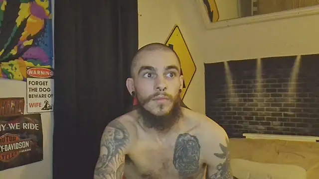 Snapshot of XMeF10 chatting on 03-11-25, 11:48 XMeF10 online show from 03-11-25, 11:48