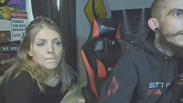 Snapshot of XMeF10 chatting on 03-15-25, 01:29 XMeF10 online show from 03-15-25, 01:29