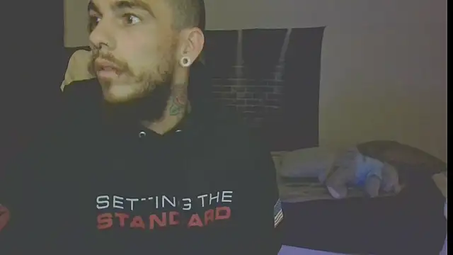 Snapshot of XMeF10 chatting on 03-16-25, 10:20 XMeF10 online show from 03-16-25, 10:20