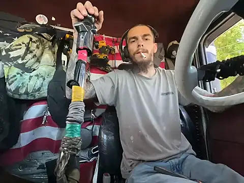 XMeF10 online show from 04-20-26, 02:31