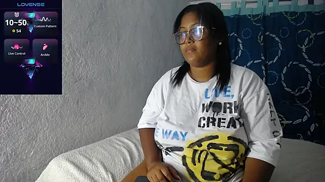 miajoseph  online show from 04-30-26, 03:24