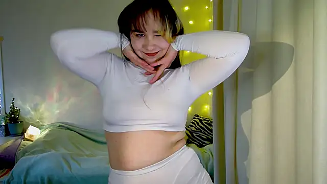 Snapshot of Rosie_Nana chatting on 12-23-24, 01:03 Rosie Nana online show from 12-23-24, 01:03