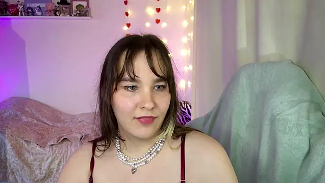 Snapshot of Rosie_Nana chatting on 09-10-25, 06:19 Rosie Nana online show from 09-10-25, 06:19