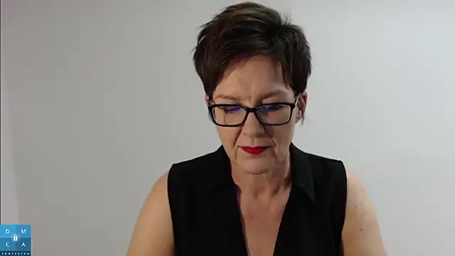 Snapshot of Sofie69Velvet chatting on 10-22-25, 04:07 Sofie69Velvet online show from 10-22-25, 04:07