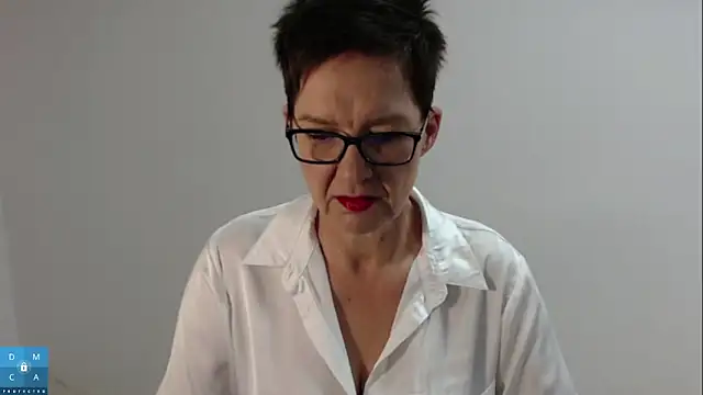 Snapshot of Sofie69Velvet chatting on 11-07-25, 06:13 Sofie69Velvet online show from 11-07-25, 06:13