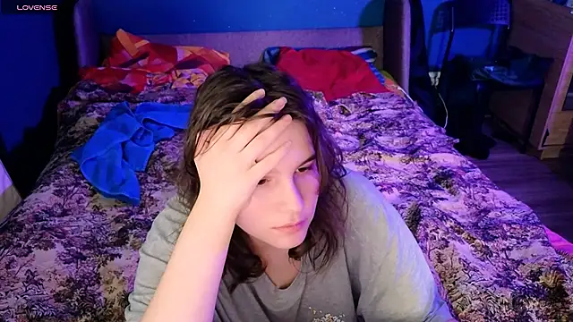 Ruyjin Choi online show from 12-24-24, 04:19