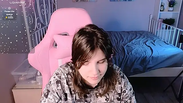 Ruyjin Choi online show from 02-04-25, 10:54