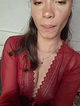 HelenHoltz online show from 11-28-25, 12:57