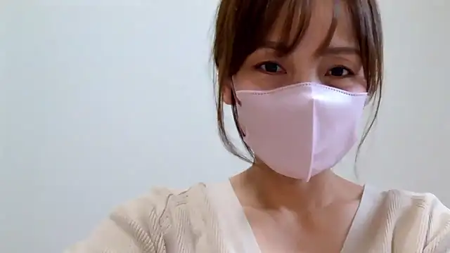 Snapshot of caro-caro chatting on 10-03-25, 01:57 caro-caro online show from 10-03-25, 01:57