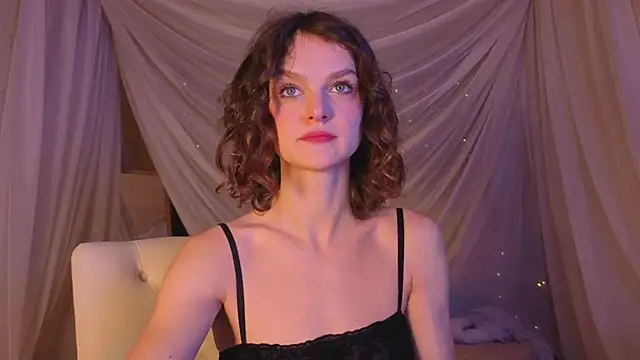 Snapshot of Soo_dreamy chatting on 11-30-25, 01:20 Soo dreamy online show from 11-30-25, 01:20