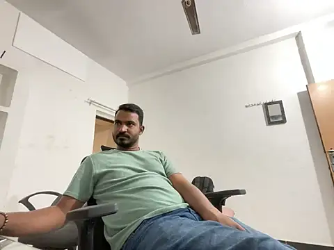 real meet girl finding in online show from 12-04-24, 05:38