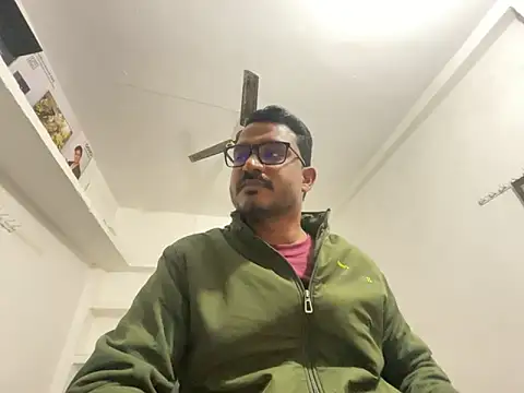 real meet girl finding in online show from 12-26-24, 09:55