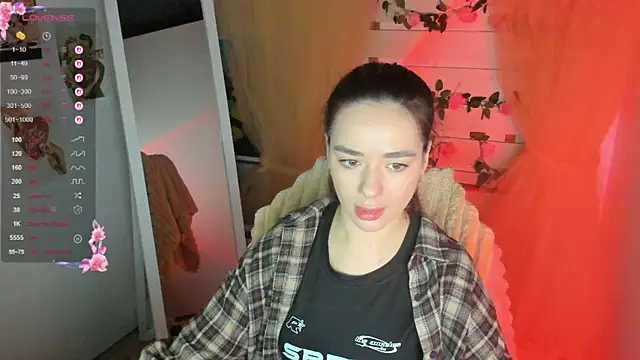 Snapshot of Bella_XO chatting on 05-15-26, 06:31 Bella XO online show from 05-15-26, 06:31