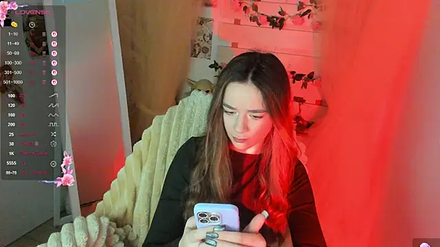Snapshot of Bella_XO chatting on 05-20-26, 06:41 Bella XO online show from 05-20-26, 06:41