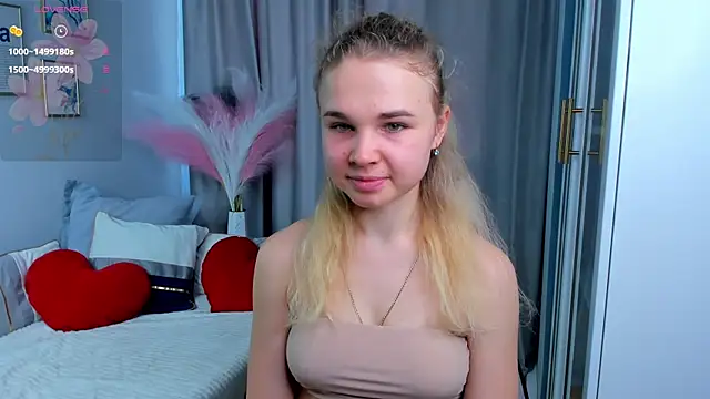 Snapshot of OdetteHarwick chatting on 10-17-25, 07:22 OdetteHarwick online show from 10-17-25, 07:22