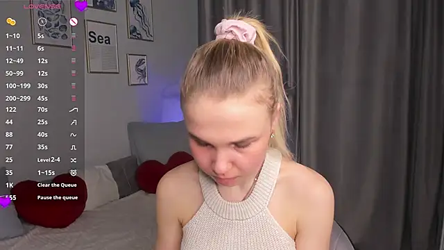 OdetteHarwick online show from 11-16-25, 05:24