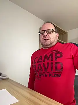 coupleLatinaLovers online show from 12-13-24, 12:06