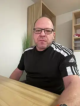 coupleLatinaLovers online show from 01-08-25, 10:26