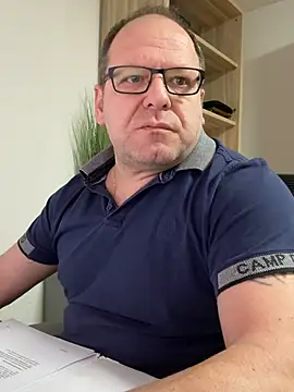 coupleLatinaLovers online show from 02-07-25, 05:52