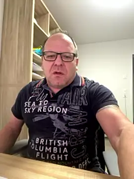 Snapshot of coupleLatinaLovers chatting on 01-09-26, 06:16 coupleLatinaLovers online show from 01-09-26, 06:16