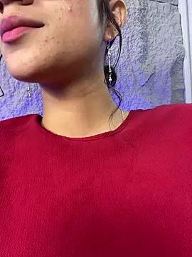 KaitlynLoveCam online show from 03-25-26, 09:43