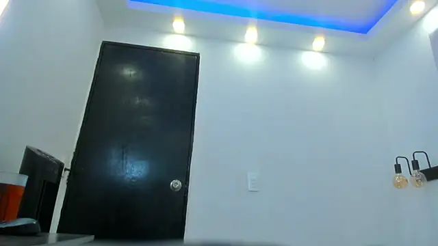 chloe zulay online show from 01-17-26, 03:55