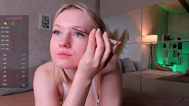 MaydaFoulk online show from 02-07-25, 01:04