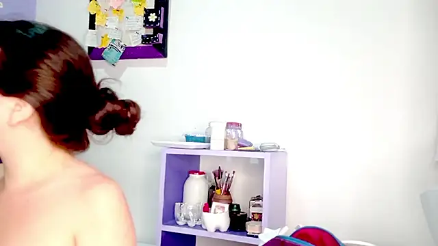 PetiteIvoryQueen19 online show from 05-30-26, 06:32