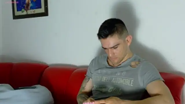 Sexy Alejandro  online show from 06-04-26, 11:38