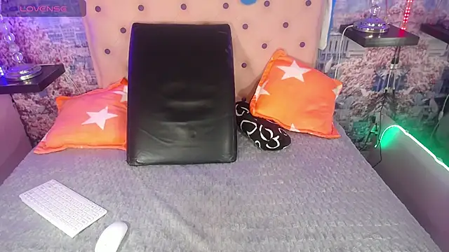 Snapshot of jacksyangeel2 chatting on 01-17-25, 04:06 jacksyangeel2 online show from 01-17-25, 04:06