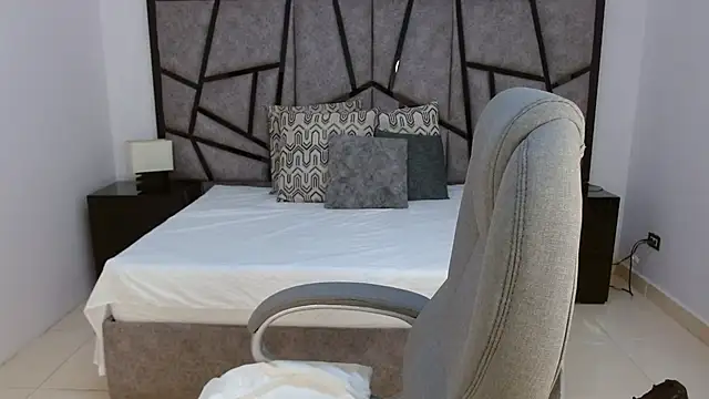 adhara cortez online show from 04-08-26, 08:53