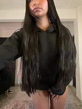 Snapshot of aly_golden_ chatting on 03-20-25, 06:41 aly golden online show from 03-20-25, 06:41